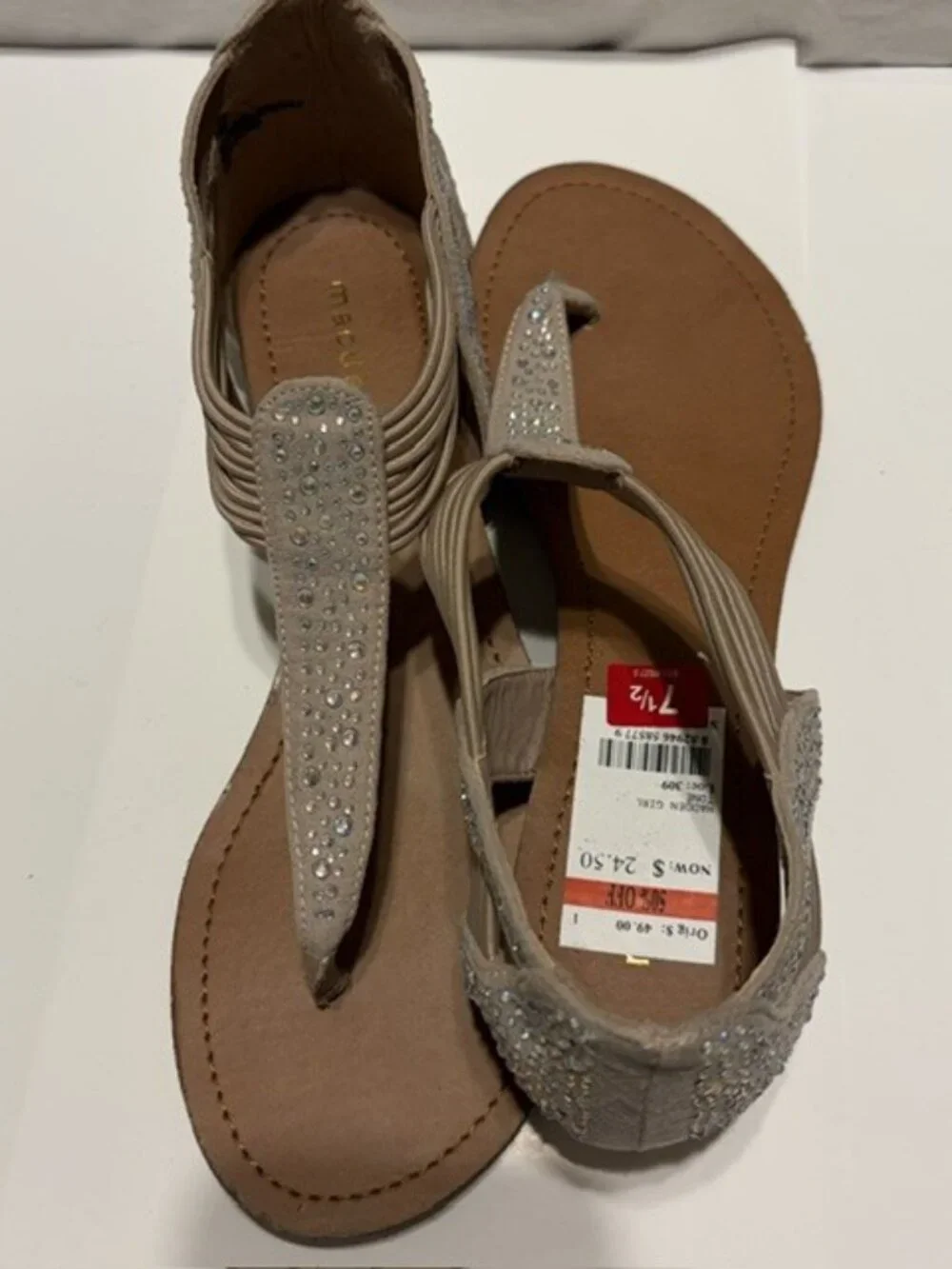 Madden Girl Women's 7.5 Beige Sandals